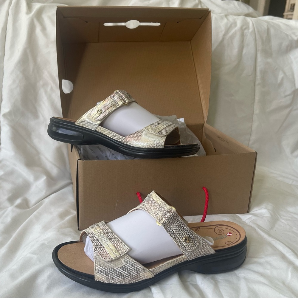 NWT Revere Rio sandal